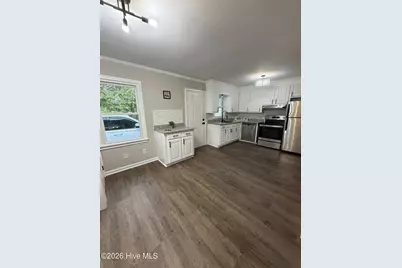 204 E Branch Street, Benson, NC 27504 - Photo 3