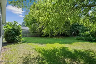 204 E Branch St, Benson, NC 27504 - Photo 25