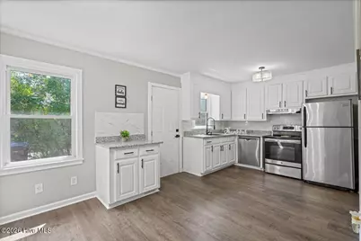 204 E Branch Street, Benson, NC 27504 - Photo 3