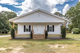 119 N Church St, Eureka, NC 27830 - Photo 3