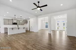 1119 Barkentine Dr, New Bern, NC 28560 - Photo 5