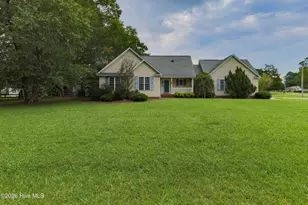 215 S Johnson St, Beulaville, NC 28518 - Photo 33