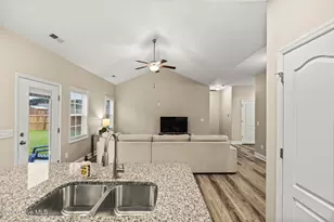 115 Pembury Way, Richlands, NC 28574 - Photo 11