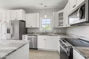 108 Dorothy Ct, Emerald Isle, NC 28594 - Photo 15