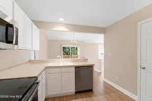 424 Commerce Ave, Morehead City, NC 28557 - Photo 13