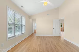 424 Commerce Ave, Morehead City, NC 28557 - Photo 17