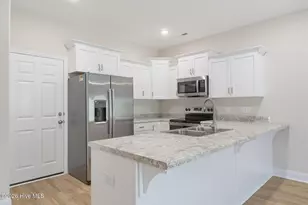 308 Coastal Reef Ct, Holly Ridge, NC 28445 - Photo 5