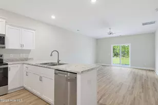 308 Coastal Reef Ct, Holly Ridge, NC 28445 - Photo 3