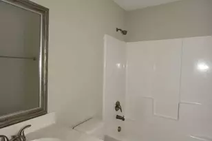2405 Chavis Dr, Greenville, NC 27858 - Photo 19