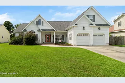 412 Waverly Court, Newport, NC 28570 - Photo 1