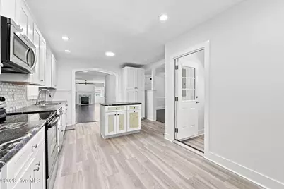 301 W 15th Street, Washington, NC 27889 - Photo 7