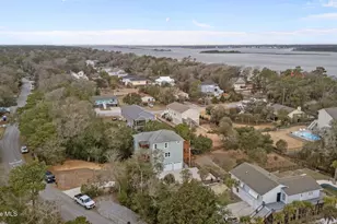 7118 Archers Creek Dr, Emerald Isle, NC 28594 - Photo 51
