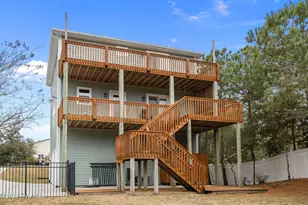 7118 Archers Creek Dr, Emerald Isle, NC 28594 - Photo 3