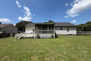 2468 Stratford Dr, La Grange, NC 28551 - Photo 5