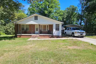 97 Lewis St, Wadesboro, NC 28170 - Photo 1