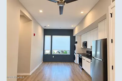 1102 Castle Street #105, Wilmington, NC 28401 - Photo 3