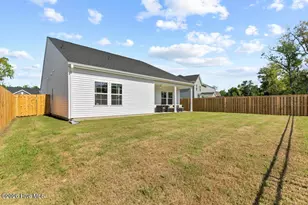 830 Schoolfield Dr, Sneads Ferry, NC 28460 - Photo 23