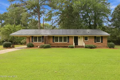 405 S Broad Street, Robersonville, NC 27871 - Photo 1