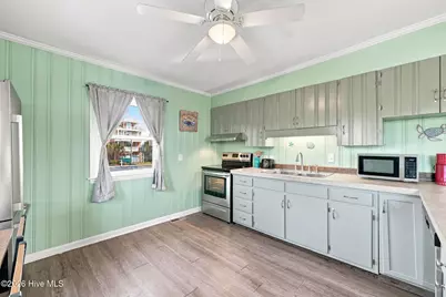 415 N Shore Drive, Surf City, NC 28445 - Photo 9