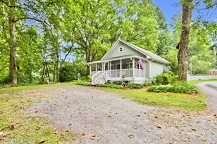 253 Truett Camp Rd, Hayesville, NC 28904 - Photo 3
