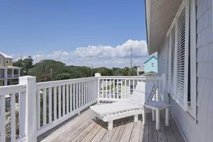 102 Gregg St, Emerald Isle, NC 28594 - Photo 37