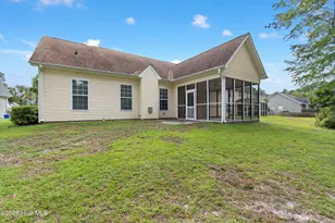 709 E Pipers Glen, Shallotte, NC 28470 - Photo 33