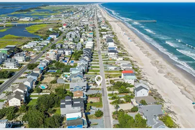703 S Shore Drive, Surf City, NC 28445 - Photo 7