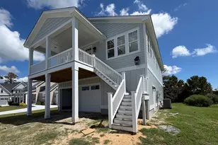 656 Fishermans Point, Newport, NC 28570 - Photo 1