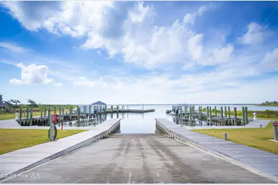 656 Fishermans Point, Newport, NC 28570 - Photo 5