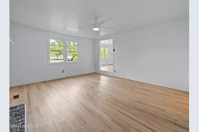 1011 Daniel Place, Jacksonville, NC 28540 - Photo 5