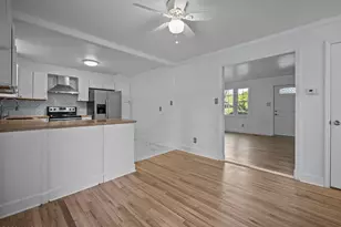 1011 Daniel Pl, Jacksonville, NC 28540 - Photo 9