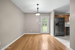 529 Blackberry Ct, Hubert, NC 28539 - Photo 5