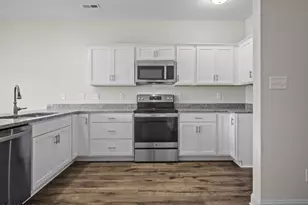 247 Verrazzano Ln, Jacksonville, NC 28546 - Photo 5