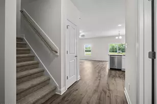 247 Verrazzano Ln, Jacksonville, NC 28546 - Photo 3