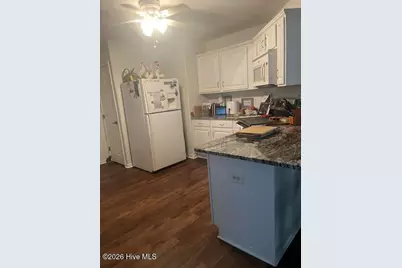 804 Hummingbird N #408, Swansboro, NC 28584 - Photo 7