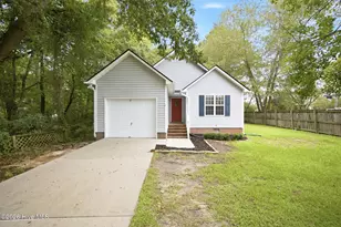 702 William and Mary Pl, Wilmington, NC 28409 - Photo 1