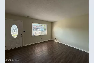 432 Myrtlewood Circle, Jacksonville, NC 28546 - Photo 5
