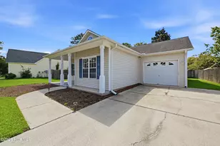 8592 SE Orchard Loop Road NE, Leland, NC 28451 - Photo 5