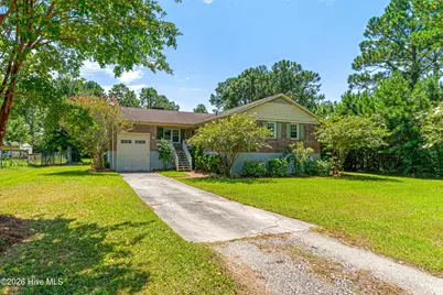 109 Pleasant Drive, Beaufort, NC 28516 - Photo 1