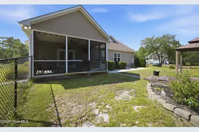 2000 Southport Lane, Southport, NC 28461 - Photo 35