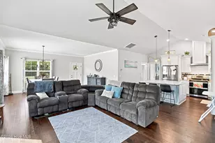 2000 Southport Ln, Southport, NC 28461 - Photo 7
