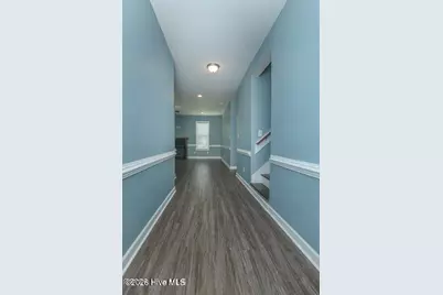 223 Holly Grove Court E, Jacksonville, NC 28540 - Photo 5