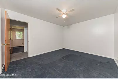 102 Lionel Avenue, Jacksonville, NC 28540 - Photo 37