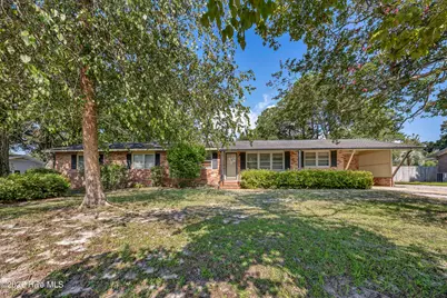 318 Englewood Drive, Wilmington, NC 28409 - Photo 1