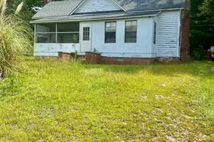 305 Pinehurst Ave, Carthage, NC 28327 - Photo 5