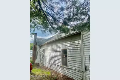 305 Pinehurst Avenue, Carthage, NC 28327 - Photo 5