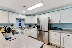 105 SE 58th St, Oak Island, NC 28465 - Photo 5