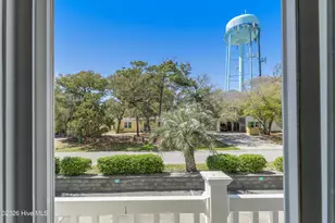 105 SE 58th St, Oak Island, NC 28465 - Photo 9