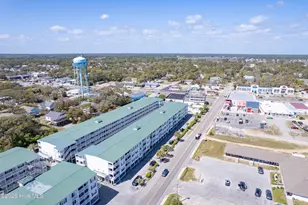 105 SE 58th St, Oak Island, NC 28465 - Photo 37