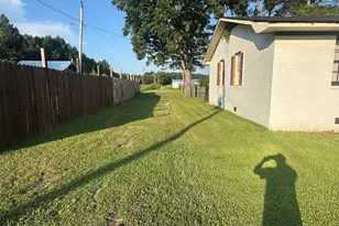 2182 Crusoe Island Rd, Whiteville, NC 28472 - Photo 3